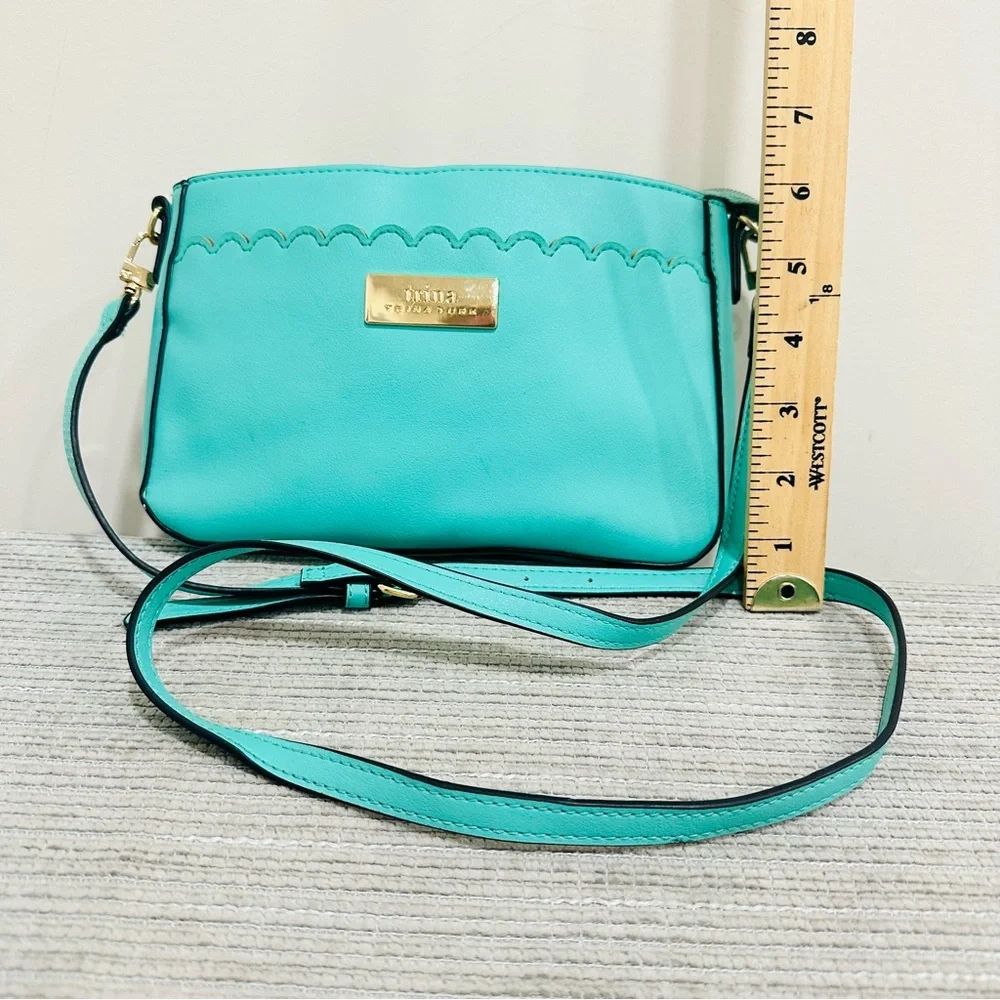 Trina Turk Teal Turquoise Scalloped Crossbody‎ Bag Gold Hardware Pre-owned